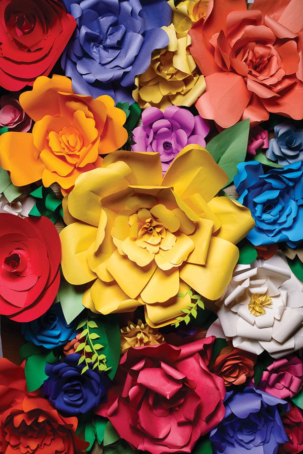 DIY giant paper flower photo backdrop