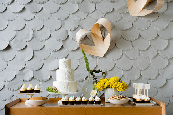 DIY scalloped photo booth backdrop